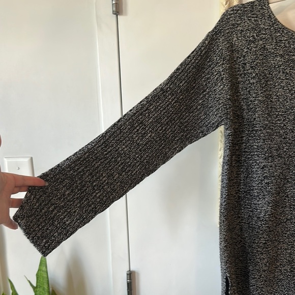 JONES NEW YORK | Women's Black 3/4 Sleeve High Low Sweater - Picture 4 of 13